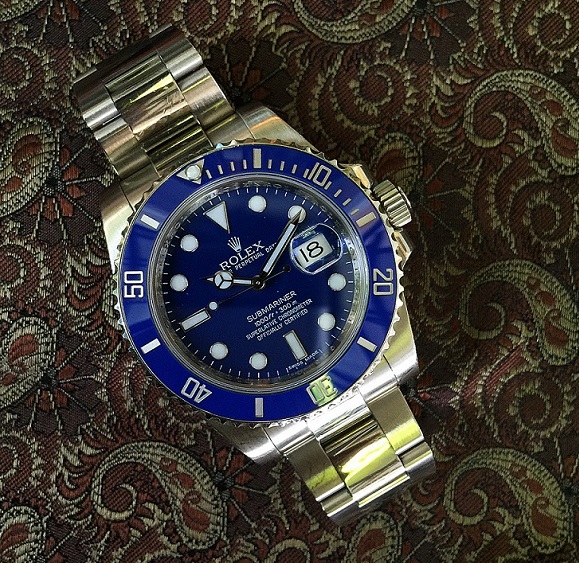 รับซื้อRolex Smurf รับซื้อRolex Submariner